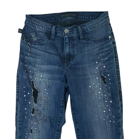 Rock & Republic~Size 4M~"Kashmiere" Dark Wash  Distressed Skinny Jeans Stretch. - Picture 7 of 9